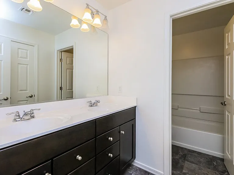5637 E Alder Ave — Photo 14