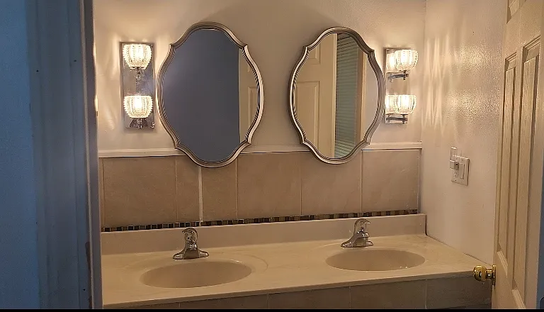 Bathroom sink