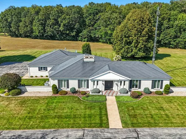 1070 W 100 N, Angola, IN 46703