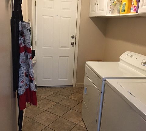 driveway entry/laundry room