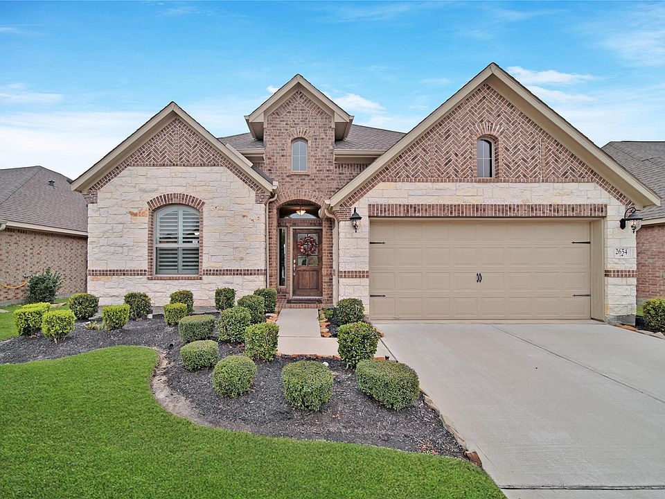 1st image of 2654 Ivy Wood Ln