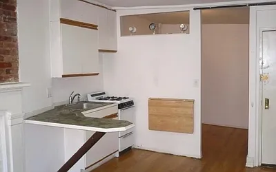 Rented by Realty Advisors Group