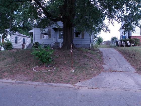 1st image of 1107 Duke St