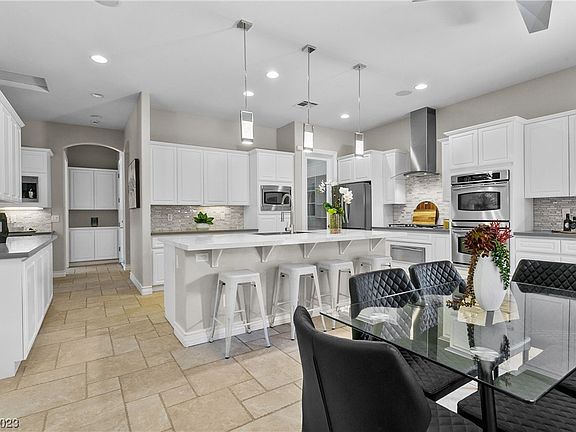 3rd image of 6325 Villa Di Firenze Ct