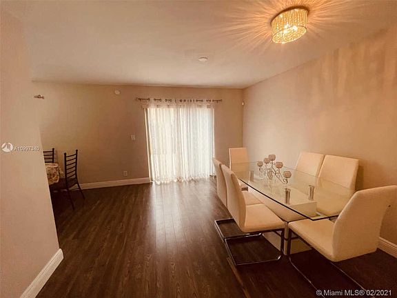 4th image of 1789 SW 81st Ter #3-35