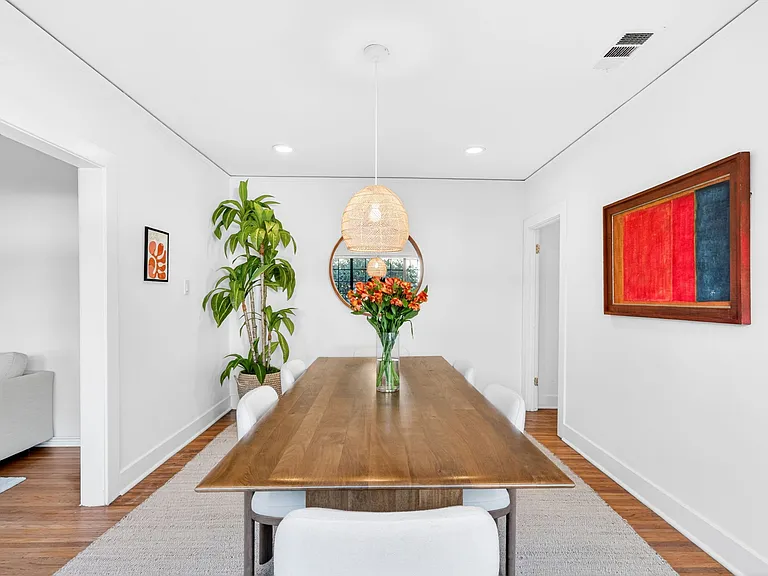 973 N Saint Andrews Pl — Photo 3