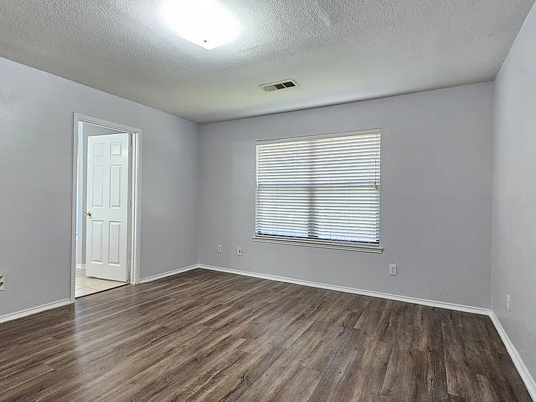 4305 Grassmere Rd — Photo 17