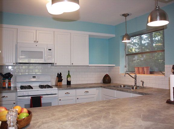 3rd image of 2814 Wildwood Dr