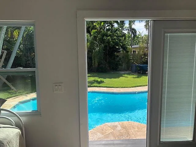 1 bed, 1.0 bath, 300 sqft, $1,900 — Photo 2
