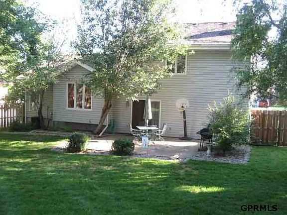 3rd image of 12327 Cuming St