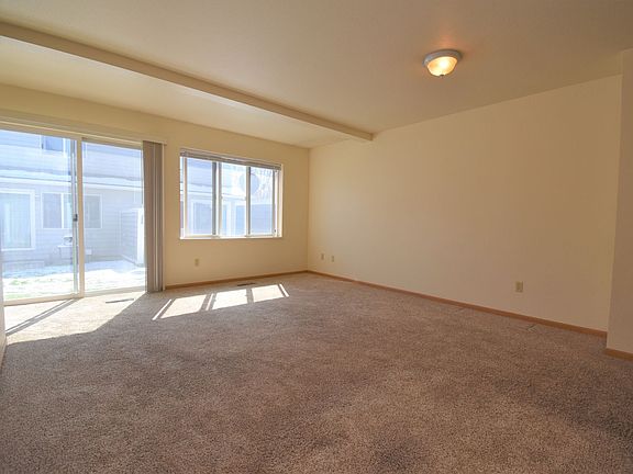 5th image of 2431 Wheeler Dr #B