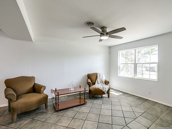 5th image of 114 FANTASIA ST