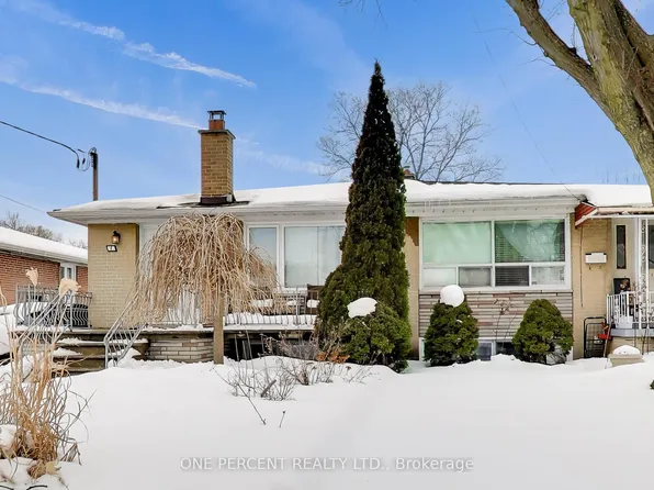 4 Cameo Cres, Toronto, ON M6N 2K5