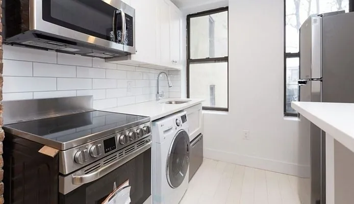 Rented by REAL New York | media 7