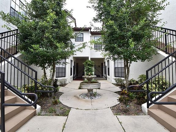 3rd image of 520 Via Verona Dr Unit 202