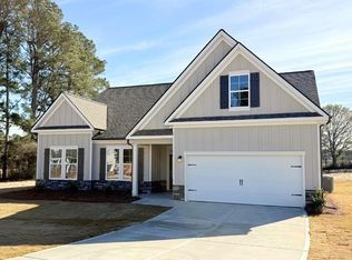 61 Westlyn Ln, Winder, GA 30680