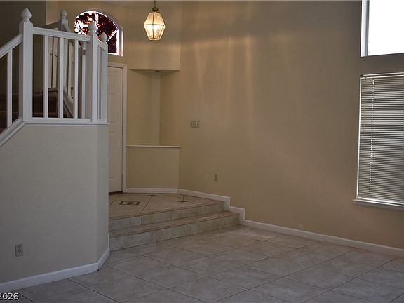 4th image of 3116 Forest Lake St