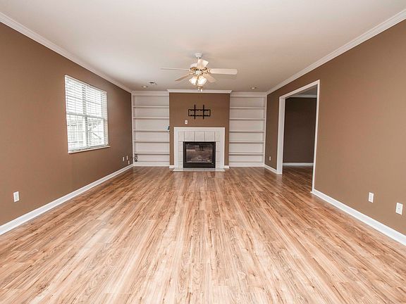 5th image of 8525 Lawnpark Dr #U-1