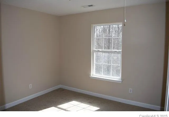 1405 Clooney Ln — Photo 8