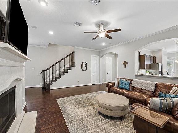 2nd image of 2809 Shadow Woods Ct