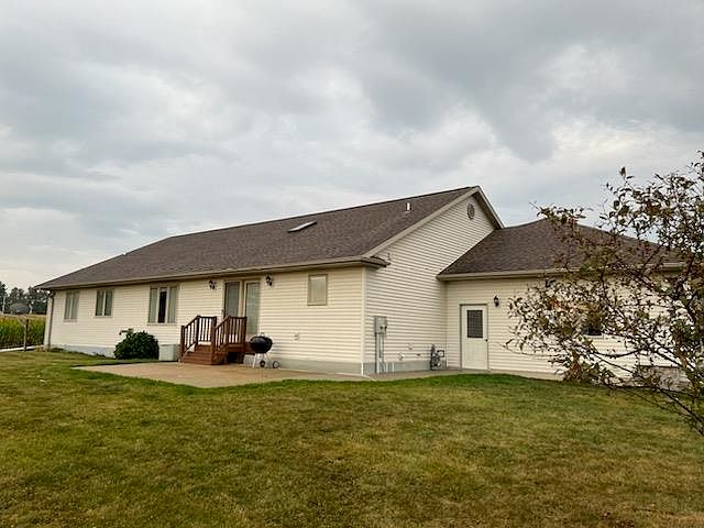 2nd image of 10392 County Road M