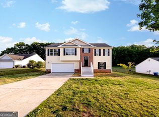 1119 Hummingbird Way, Winder, GA 30680