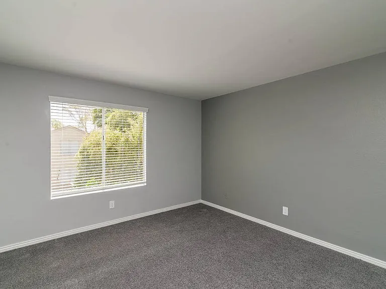 3931 W Cindy St — Photo 4