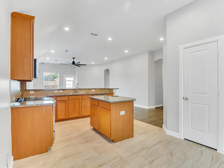 8314 Dusty Canyon Ln — Photo 7