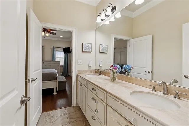 5647 Marshal Foch St — Photo 16