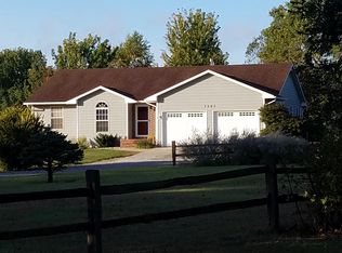 3205 Royer West Dr, Newton, KS 67114