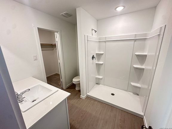 4th image of 288 Sage Drive