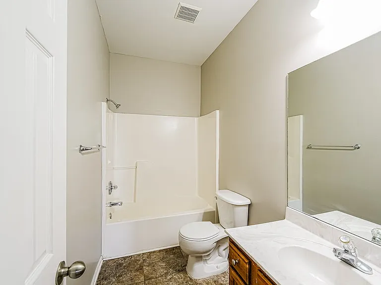 310 Hidden Ridge Dr — Photo 16