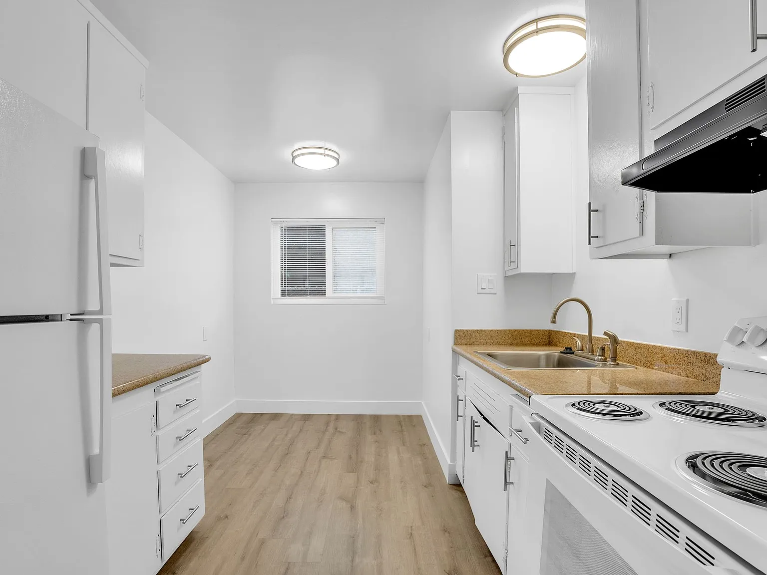 Studio, 360 sqft, $1,625 — Photo 3
