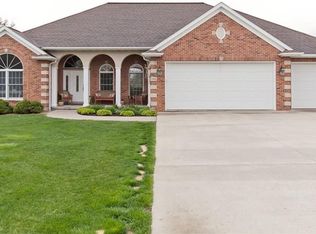 944 Willow Ln, Lisbon, IA 52253