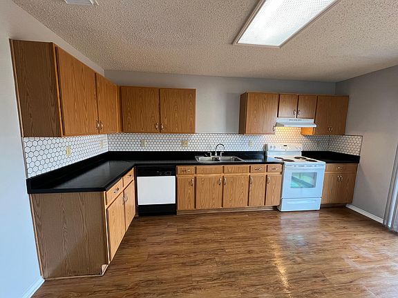 2nd image of 9915 Panther Bay