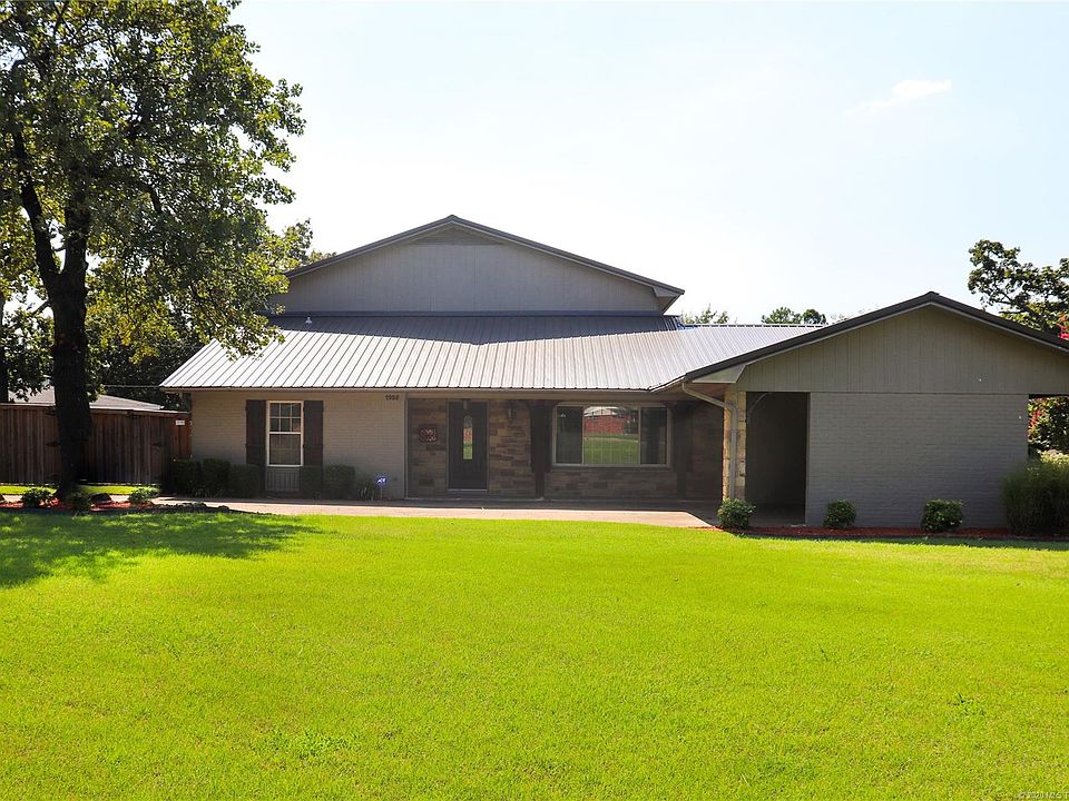 1st image of 1105 Circle Dr