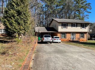 1185 Hunters Glen Dr, Stone Mountain, GA