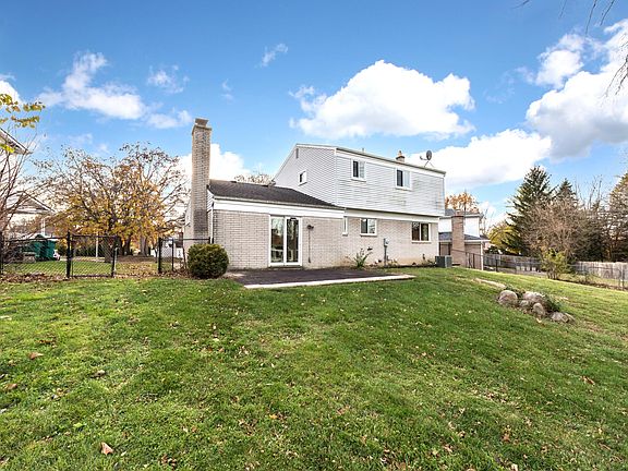 4th image of 533 Forestbrooke Ct