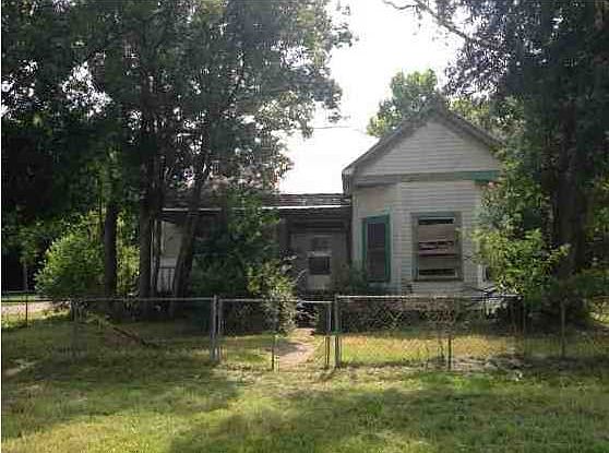 1st image of 850 N 2nd St