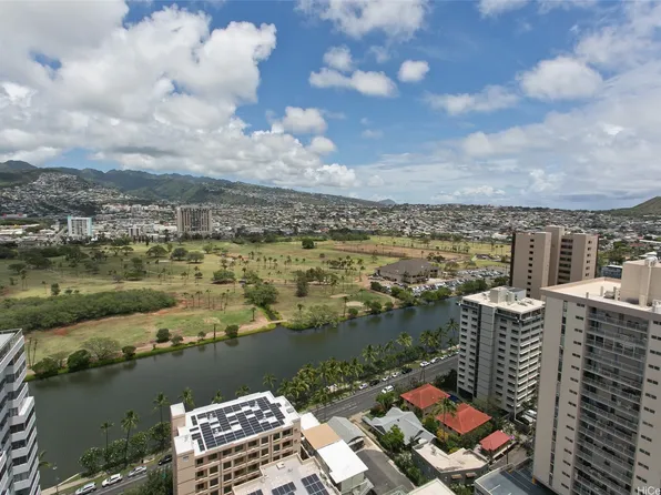 2421 Tusitala St APT 2902, Honolulu, HI 96815