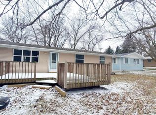 127 Oakridge Dr, Forest City, IA 50436