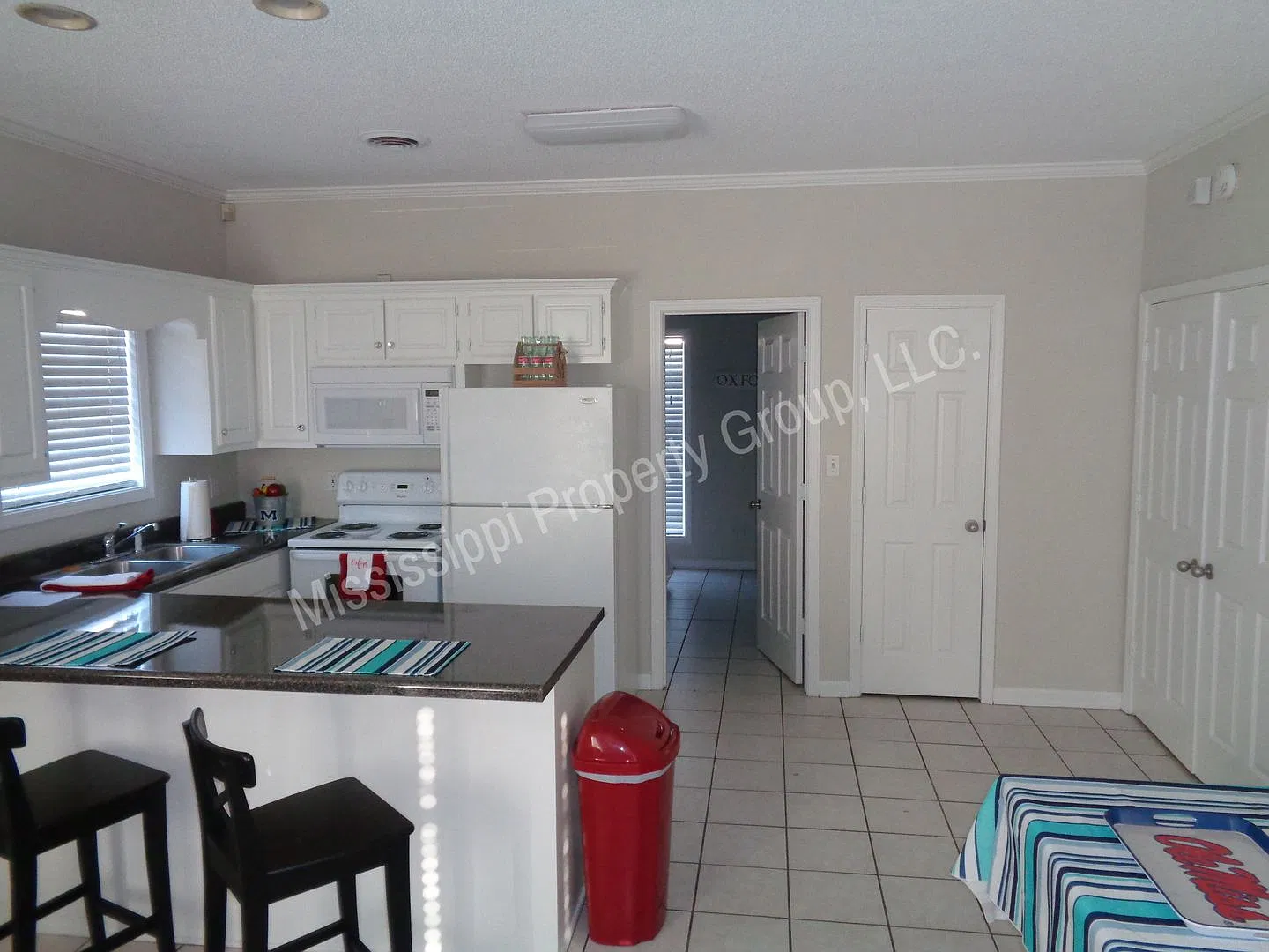 3BR/3BA For Rent — Photo 2