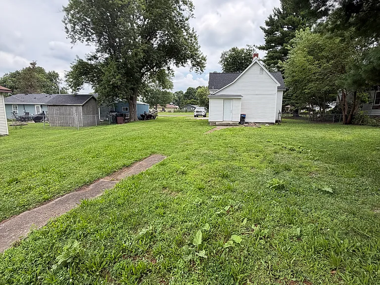 702 S Sandusky St — Photo 20