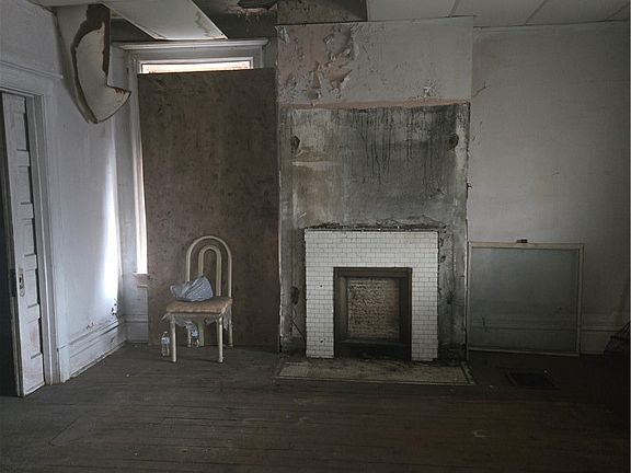 5th image of 6821 Frankstown Ave