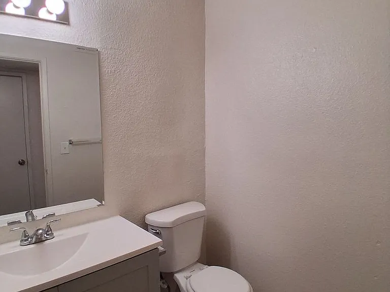 4841 E. Lane Ave. — Photo 11