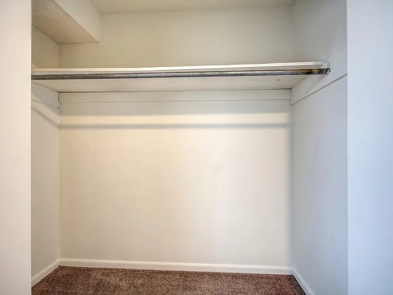 1515 Lincolnshire Dr — Photo 19