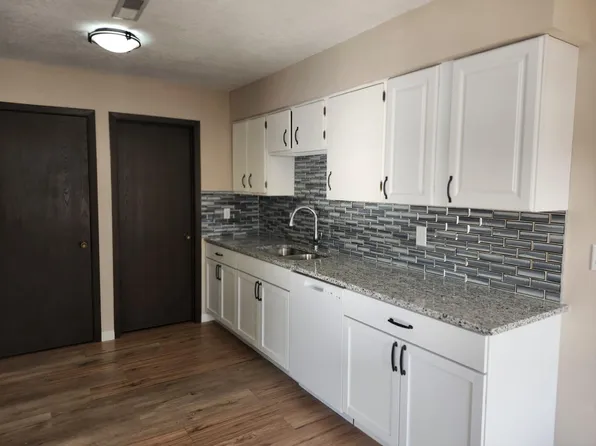 9304 Indian Blvd S, Cottage Grove, MN 55016