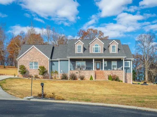 360 Looneys Creek Dr, Powells Crossroads, TN 37397
