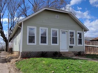 205 S 12th St, Pekin, IL