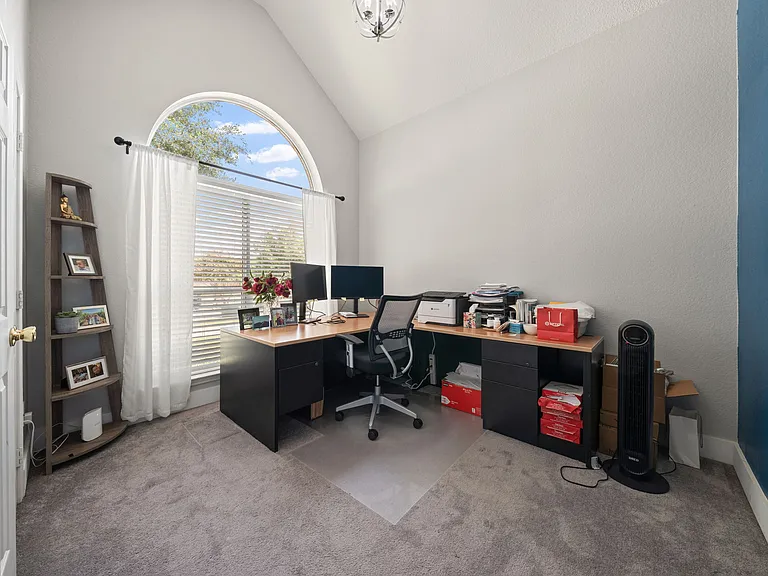 6402 Bluebonnet Dr — Photo 18